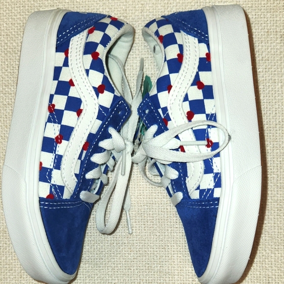 Unisex "Autism Awareness" Sneakers by Vans - Picture 7 of 7